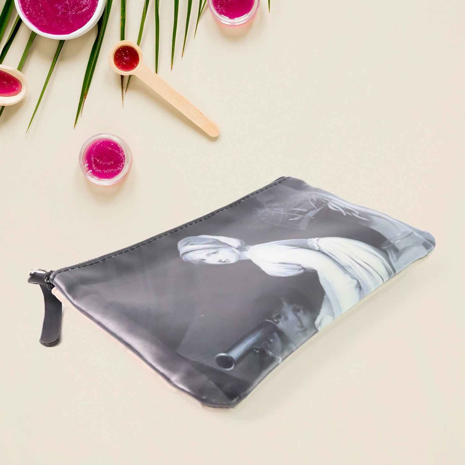 Stylish Multipurpose Makeup & Stationery Bag (19x12cm & 1pc)