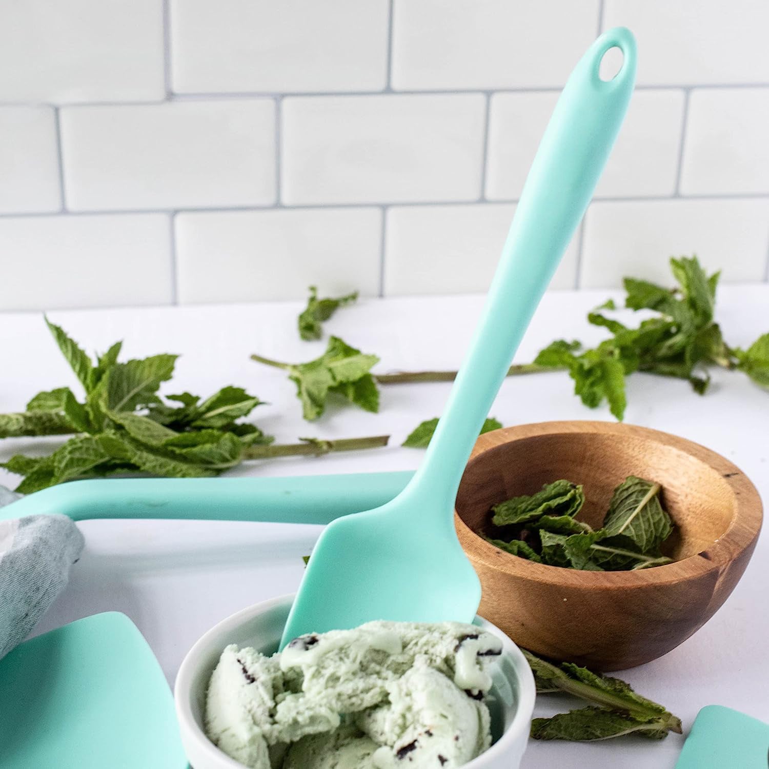 5450 Get It Right Premium Silicone Spatula - Non-Stick Heat Resistant Kitchen Spatula - Perfect for Baking, Cooking, Scraping (28cm) Travel Sahayak