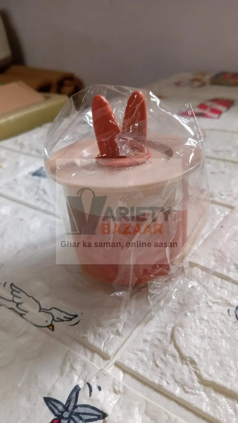 Facial cleanser cup, cute and portable for making rich foam