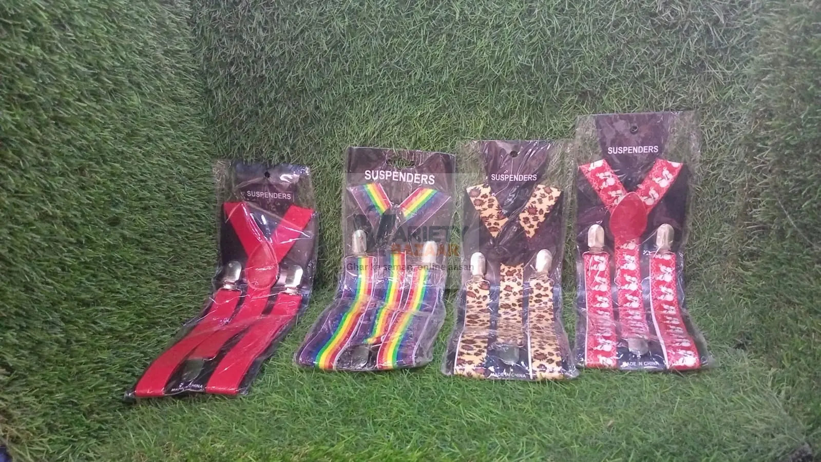 Elastic Y-back suspenders with button details, available in mix colors and sizes for men.