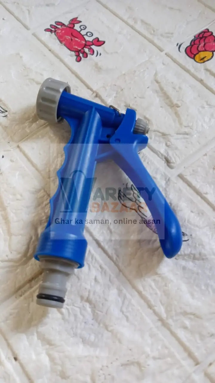Spray nozzle for garden