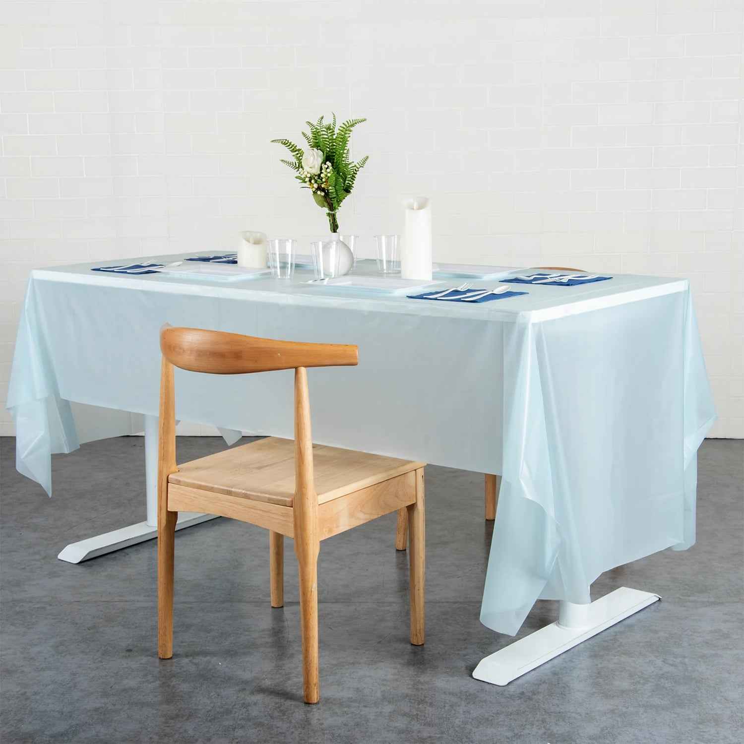 Waterproof Disposable Plastic Table Cover 137  183 Cm
