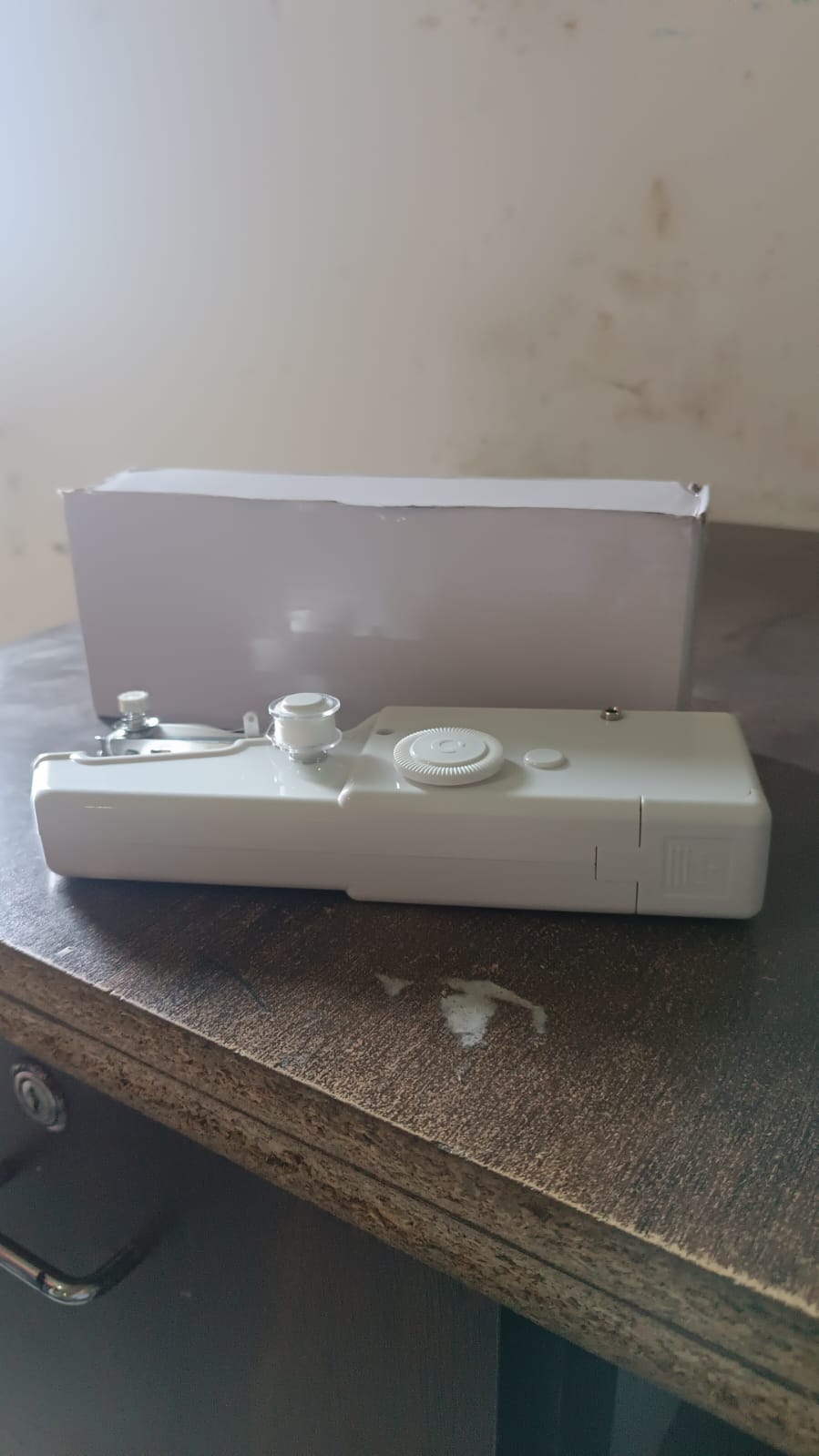 Cordless Handheld Electric Sewing Machine (Battery Not Included / 1 Pc) Variety Bazaar
