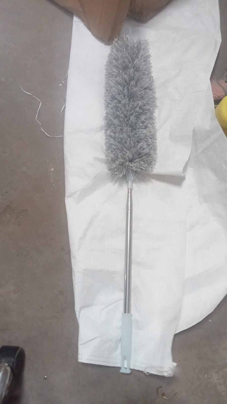 1279 Microfiber Dusters for Cleaning, Telescoping Feather Duster with 100 inches Extendable Handle Pole, Dusting Cleaning Tools for Cleaning High Ceiling, Ceiling Fan, Blinds, Cobwebs, Furniture, Cars Travel Sahayak