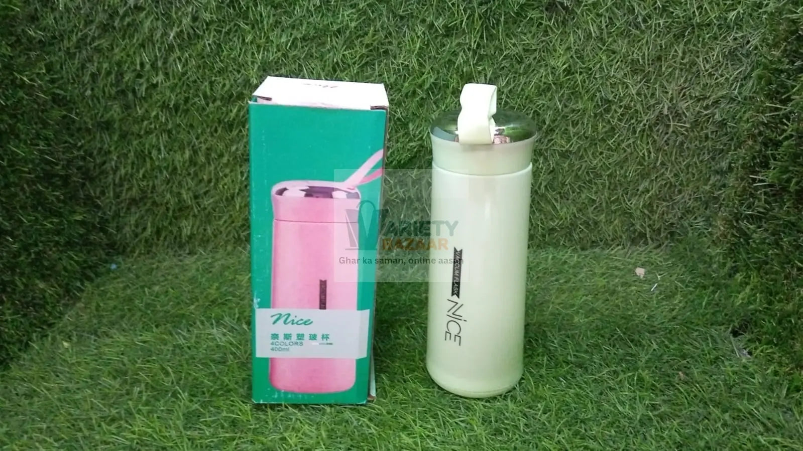 BPA-free glass bottle with water intake tracker