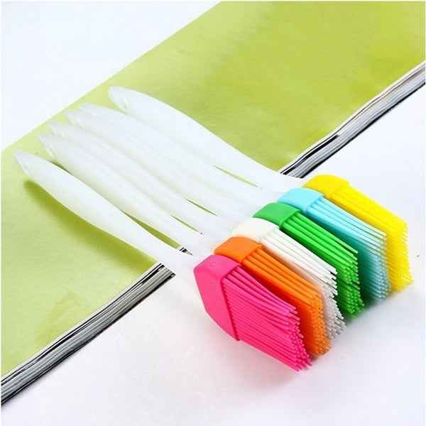 2943 4pc Kitchen Tools 1pc Spatula Brush 1pc Oven Glove 1pc Egg Yolk Separator And Paper Cup Set Of 25pcs