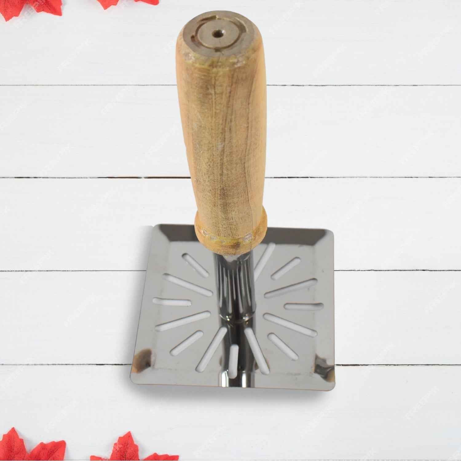 Kitchen Tools Wooden Handle Square Stainless Steel Potato Masher (1 Pc)